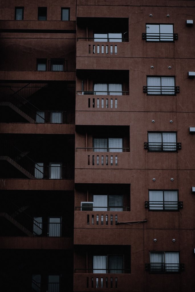 Set in a Camden flat and a house clearance on a fictional Renfrew Road, chosen because the London bell-pull/servant's-bell fittings of old terraced houses give the object a plausible, unglamorous history.